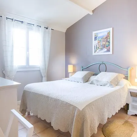 Les Restanques Du Golfe De Saint-tropez - Maeva Apartment *
