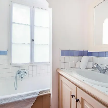 Apartment Les Restanques Du Golfe De Saint-tropez - Maeva Grimaud
