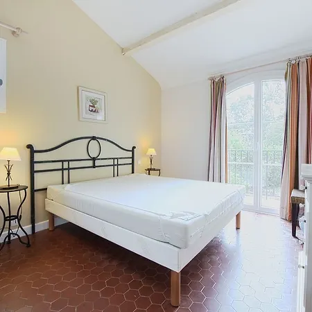 Les Restanques Du Golfe De Saint-tropez - Maeva Apartment *