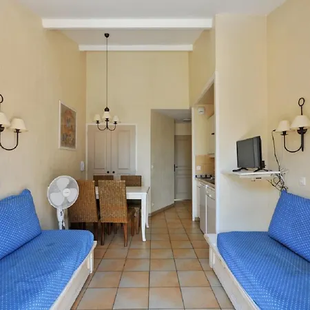 Apartment Les Restanques Du Golfe De Saint-tropez - Maeva Grimaud