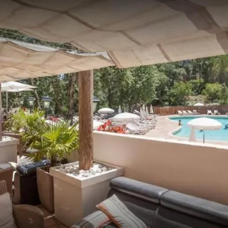 Les Restanques Du Golfe De Saint-tropez - Maeva Apartment *